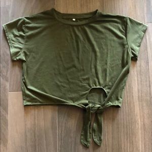 Girls Top. Like new. Tie front. Size Small